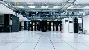 Supresión de incendios con agentes limpios en salas eléctricas y data centers para garantizar cero interrupciones, instalados por Sefutec.